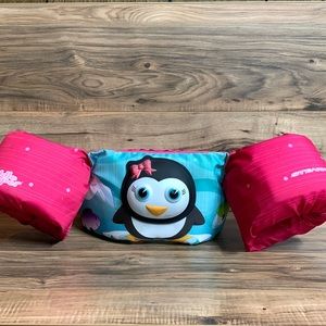 Penguin puddle jumper for 30-50lb child